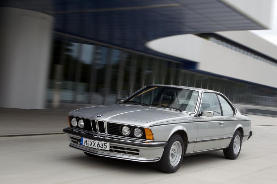  BMW 635 CSi 1981 года  (фото 1 из 5)
